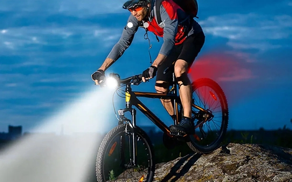 Велосипедный фонарь