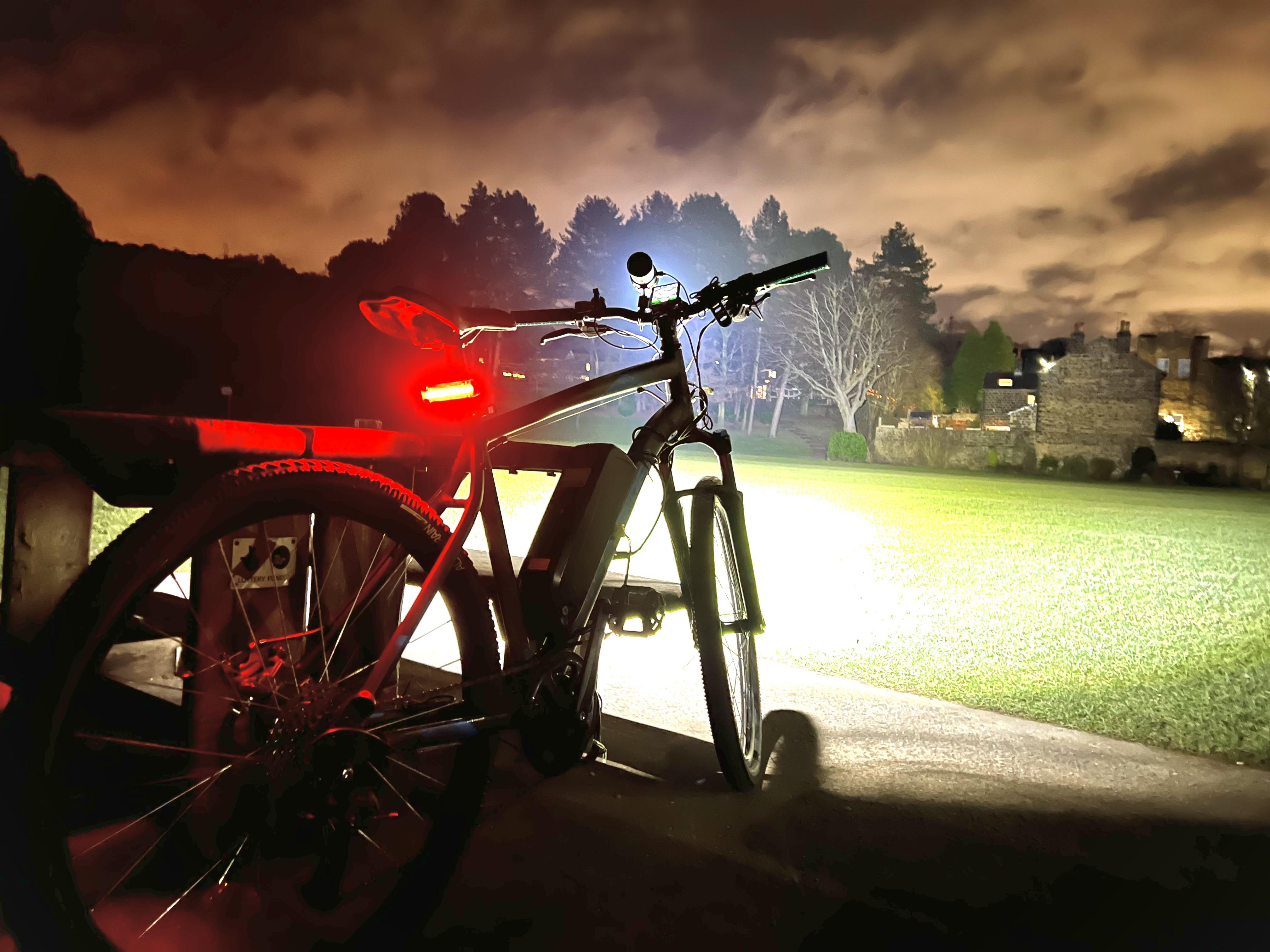 Велосипедный фонарь